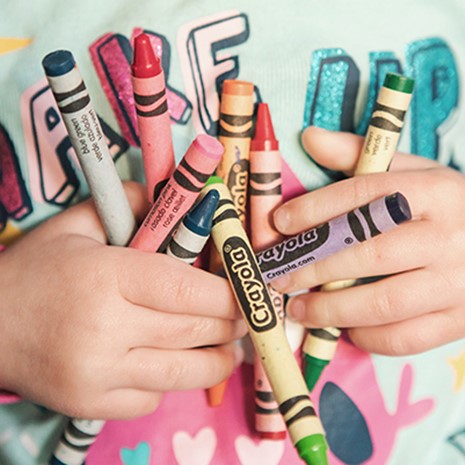 8 WAYS TO PLAY WITH CRAYONS AND PAPER
